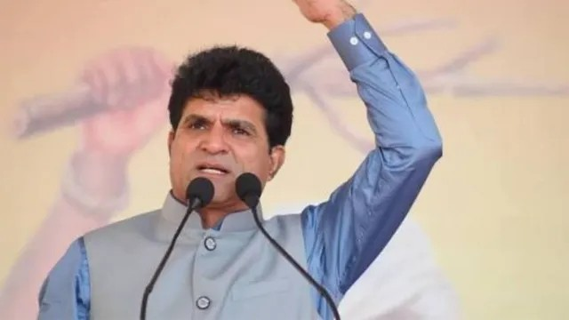 Isudan Gadhvi Protest: ગુજરાતમાં ઓછા વરસાદ વચ્ચે ખેડૂતો માટે AAPના ઇસુદાન ગઢવીનું અનિશ્ચિત મુદતનું ધરણું, સરકાર સમક્ષ મૂકી આ માંગણીઓ 1 Isudan Gadhvi Protest