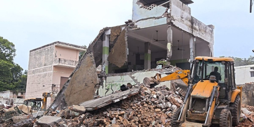 Saharanpur Mosque Demolition: સહારનપુર મસ્જિદ ધ્વંસ મામલે અલાહાબાદ હાઈકોર્ટનો UP સરકારને નોટિસ, 6.41 કરોડની વસૂલાત પર રોક 1 Saharanpur Mosque Demolition
