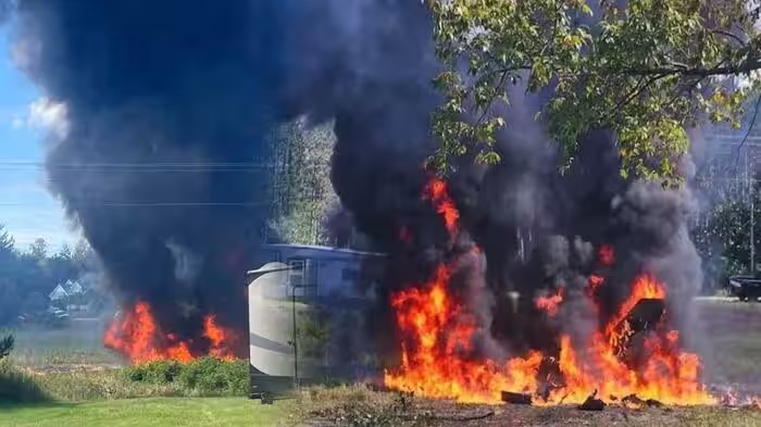 US Army F-16 Fighter Jet Crashes