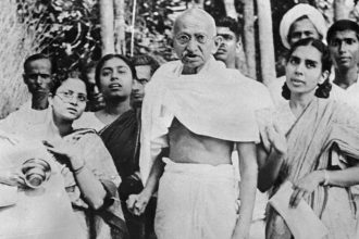 Gandhi 1706553473100 1706553473324