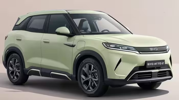 2027 BYD Atto 2 ની નવી આવૃત્તિ લોન્ચ, કિંમત ₹9.35 લાખથી શરૂ, 501 કિમી સુધીની રેન્જ અને પ્રીમિયમ ફીચર્સ 1 2027 BYD Atto 2