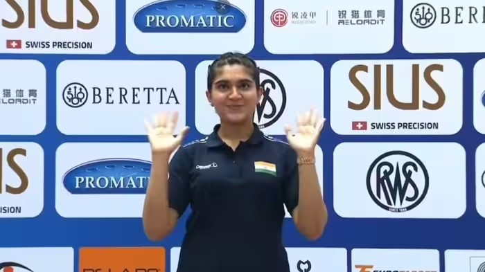 Esha Singh Silver Medal: મનુ ભાકર અને રાહી ક્વોલિફાઇંગ રાઉન્ડમાં બહાર, ઈશાએ ચોથા સ્થાનેથી વાપસી કરીને ભારત માટે સિલ્વર મેડલ જીત્યો 1 Esha Singh Silver Medal