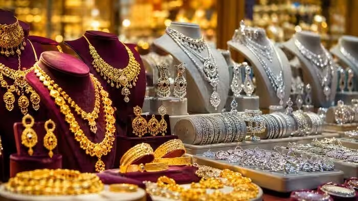 Silver Demand India: સોનું મોંઘું થતાં ચાંદી બની નવી પસંદ, તહેવારોની મોસમમાં ખરીદી વધવાની આશા 1 Silver Demand India