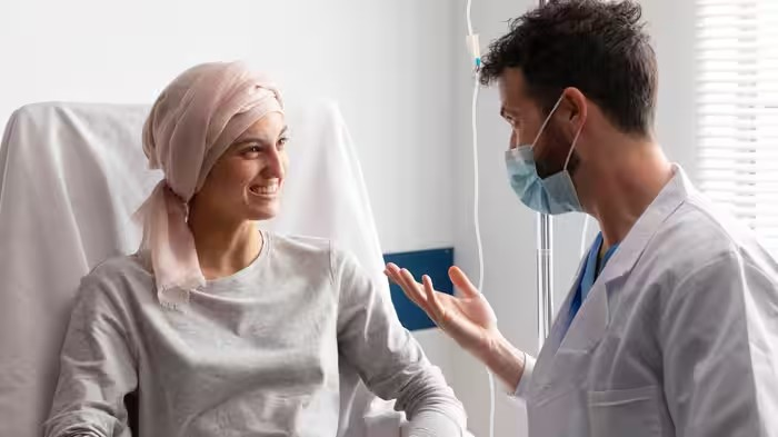 Palliative Chemotherapy: પેલિએટિવ કીમોથેરાપી શું છે અને કેન્સરમાં ક્યારે આપવામાં આવે છે? 1 Palliative Chemotherapy