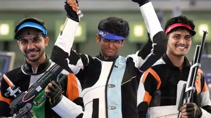 Asian Games 2026 માં ભારતને શૂટિંગમાં સિલ્વર મેડલ, 10 મીટર એર રાઇફલ ટીમ ઇવેન્ટમાં ભારતીય ત્રિપુટીનું શાનદાર પ્રદર્શન 1 Asian Games 2026