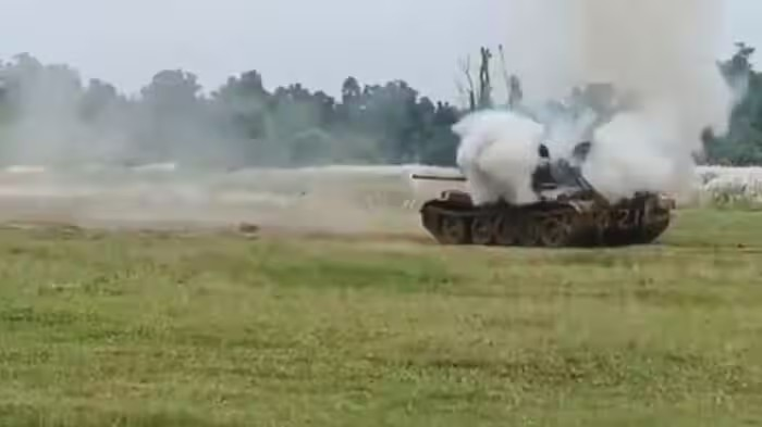 Bangladesh Tank Blast: બાંગ્લાદેશના ચીની ટૅન્કમાં પાકિસ્તાની દારૂગોળાથી વિસ્ફોટ? બે સૈનિકોના મોત બાદ તપાસમાં મોટો ખુલાસો 1 Bangladesh Tank Blast