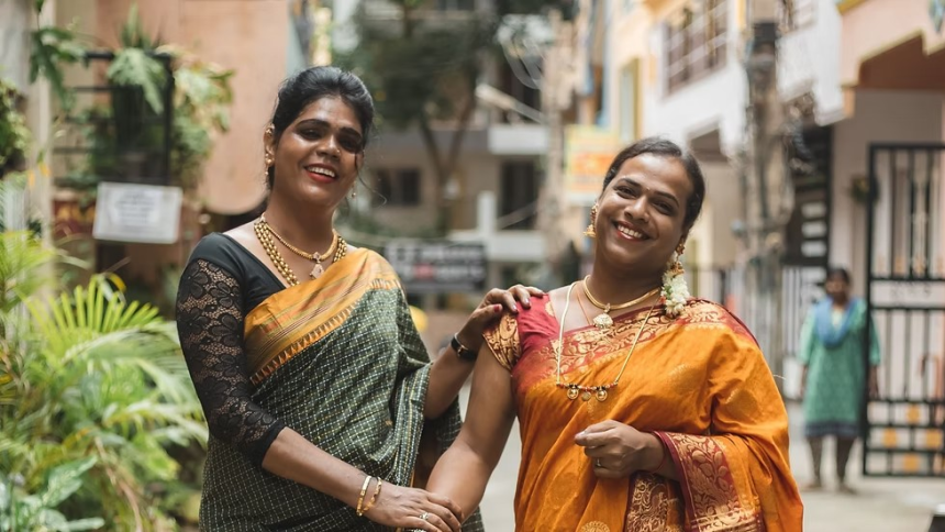 Transgender Awareness: કિન્નર જન્મથી જ કિન્નર હોતા નથી! 1 Transgender Awareness