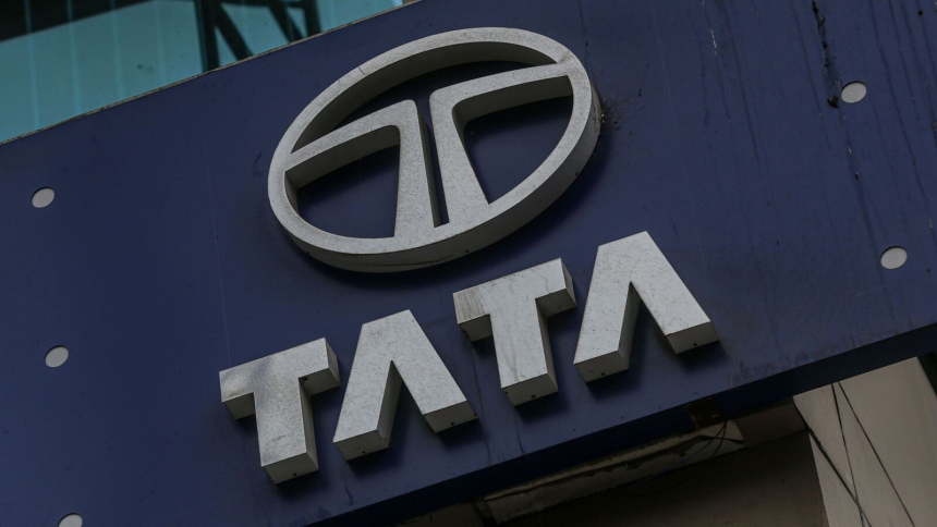 Tata Group Stocks: RBIના નિર્ણયથી ટાટા સન્સના લિસ્ટિંગનો માર્ગ સાફ, TCS સહિત ટાટા ગ્રુપના શેરોમાં 20% સુધી ઉછાળો 1 Tata Group Stocks