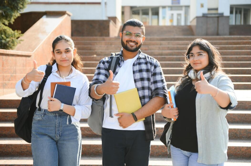 SGPA vs CGPA: SGPA અને CGPAમાં શું છે તફાવત, નોકરી અને સ્કોલરશિપમાં કોની છે વધુ વેલ્યૂ? 1 SGPA vs CGPA