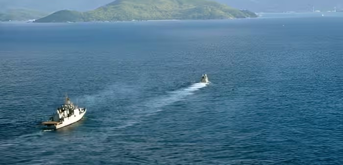 PNS Hunain Collision