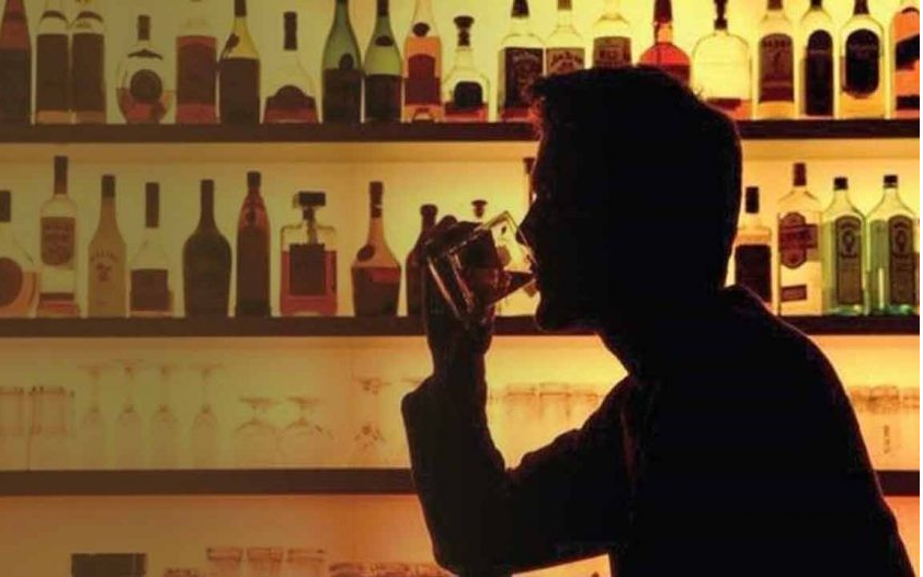 Gujarat GIFT City Liquor Permission: ગુજરાત ખરેખર દારૂબંધીવાળું રાજ્ય છે કે હવે દારૂબંધી પણ વિસ્તાર પ્રમાણે બદલાય છે? 1 Gujarat GIFT City Liquor Permission