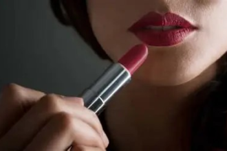 Insect-Derived Red Lipstick