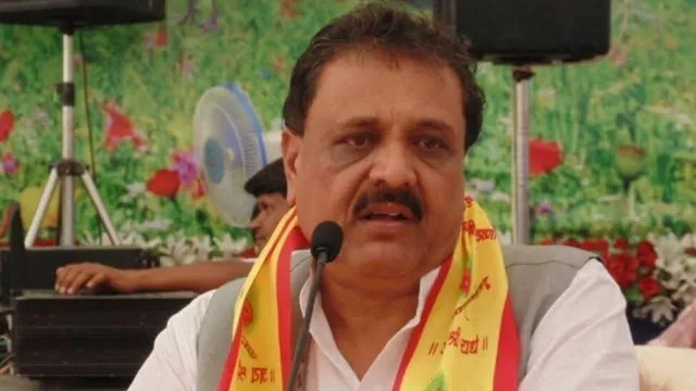 Virji Thummar Death: ગુજરાતના પૂર્વ કોંગ્રેસી સાંસદ વીરજી ઠુમ્મરનું નિધન, 64 વર્ષની વયે બીમારી સામે જંગ હાર્યા 1 Virji Thummar Death