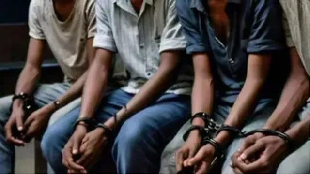 Kheda Gujarat Gold Theft: ગુજરાતમાં મોટી સોનાની ચોરીનો ભેદ કલાકોમાં ઉકેલાયો, 2.9 કિલોગ્રામ સોનું કબજે 1 Kheda Gujarat Gold Theft