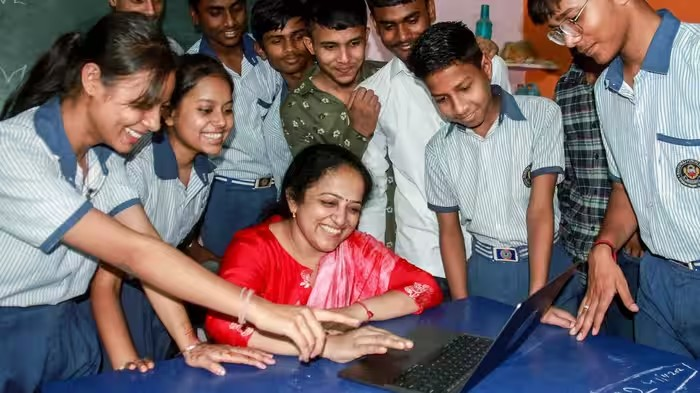 NCERT Diploma course for Teachers: NCERTનો નવો ડિપ્લોમા કોર્સ, ધોરણ 6થી 8ના વિજ્ઞાન શિક્ષકો માટે ખાસ કાર્યક્રમ 1 NCERT Diploma course for Teachers