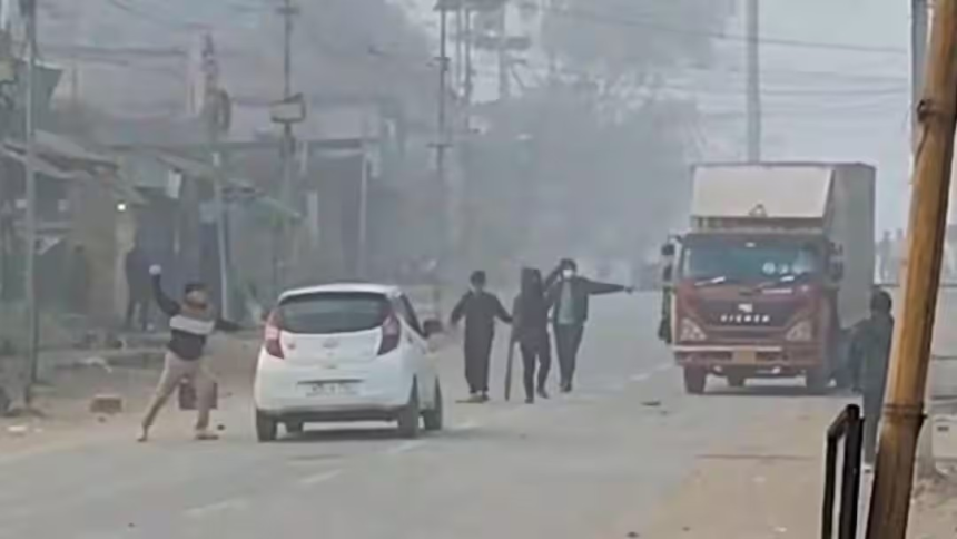 Manipur Naga Kuki Clashes: મણિપુરમાં નાગા-કુકી સંઘર્ષમાં વધુ એક મહિલાનું મોત, કામજોંગ જિલ્લામાં ઘાત લગાવી હુમલો 1 Manipur Naga Kuki Clashes