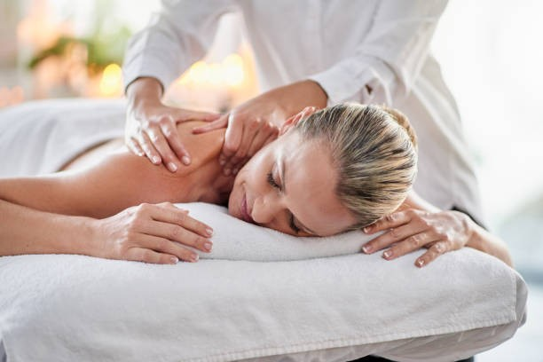 Women Home Massage Ads: “Only Women Home Massage”ની જાહેરાતો એટલી બધી કેમ? ખરેખર માત્ર મસાજની જરૂરિયાત છે કે પાછળ બીજું પણ કંઈક છે? 1 Women Home Massage Ads