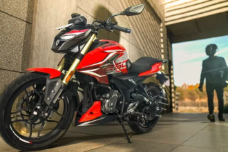  Bajaj Pulsar N250SS