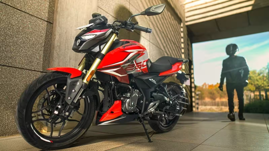  Bajaj Pulsar N250SS