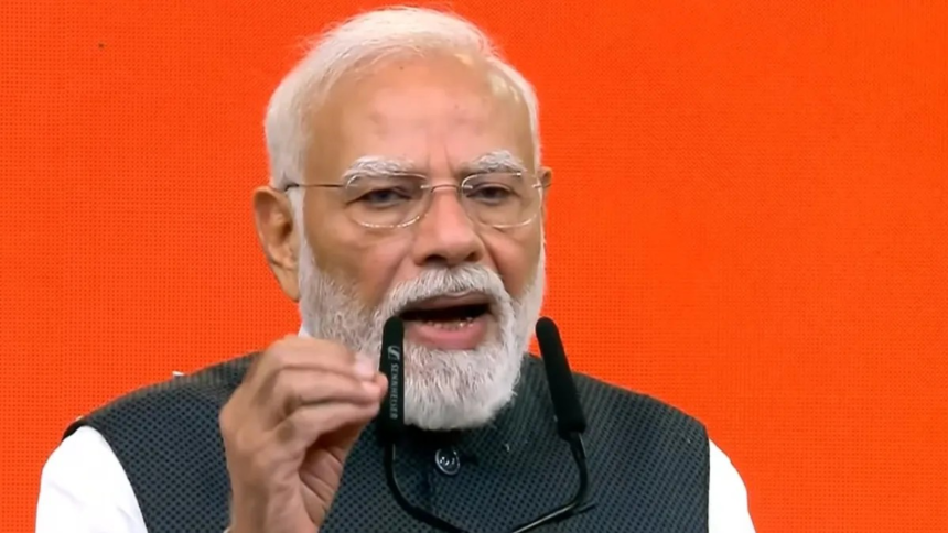 PM Modi 25 Years: 25 વર્ષના જાહેર જીવનની સફર પૂર્ણ, PM મોદીના વતન વડનગરથી વારાણસી સુધી વિવિધ કાર્યક્રમોનું આયોજન 1 PM Modi 25 Years