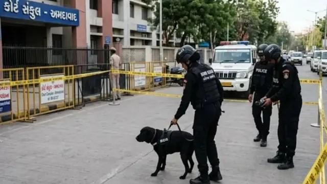 Ahmedabad Bomb Threat Investigation: અમદાવાદ બોમ્બ ધમકીના તાર બાંગ્લાદેશ અને પાકિસ્તાન સાથે જોડાયા, પ્રાથમિક તપાસમાં ખુલાસો 1 Ahmedabad Bomb Threat Investigation