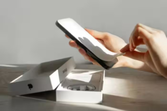 Smartphone Box Essentials